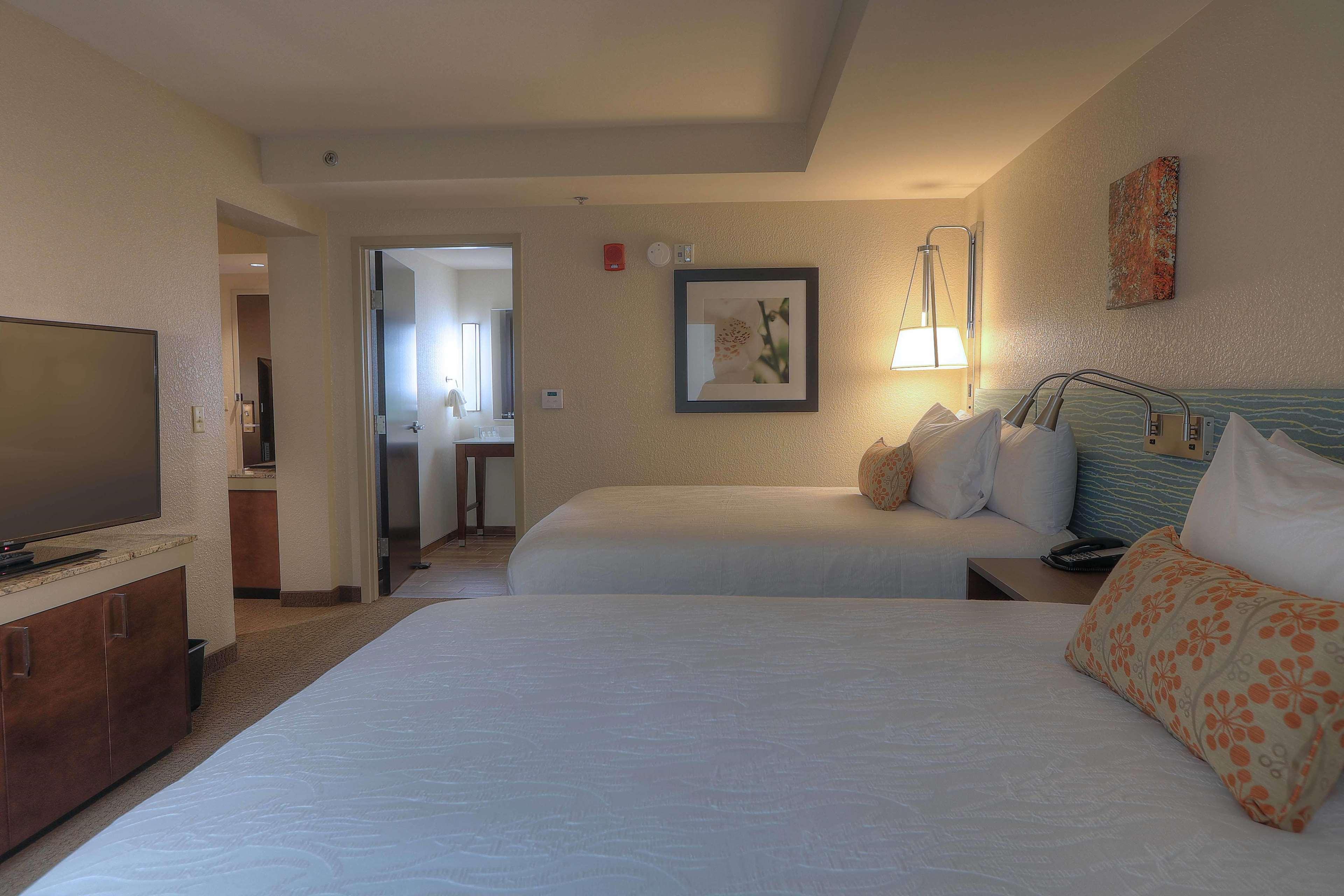 Hilton Garden Inn Pigeon Forge Bagian luar foto