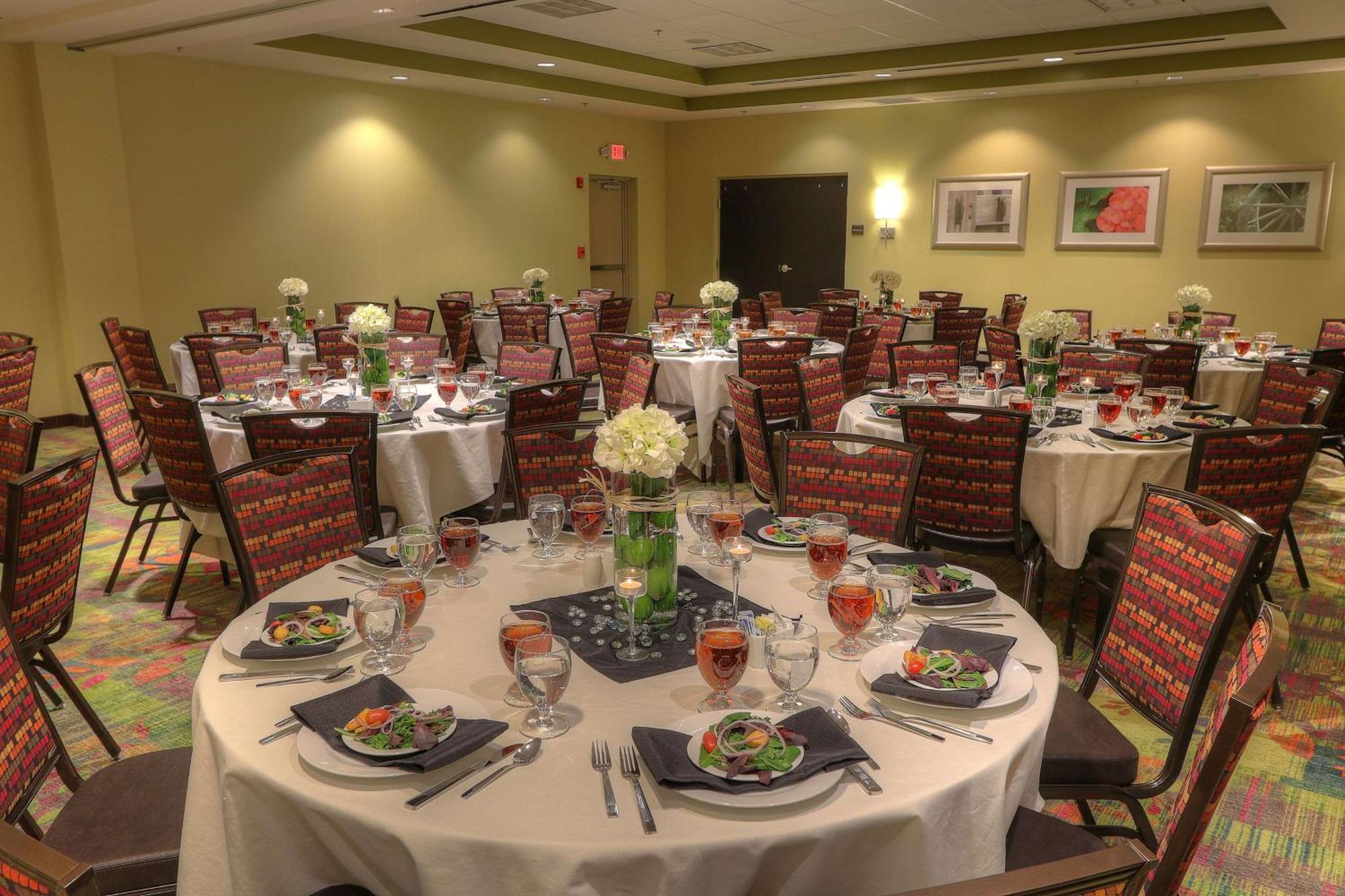 Hilton Garden Inn Pigeon Forge Bagian luar foto