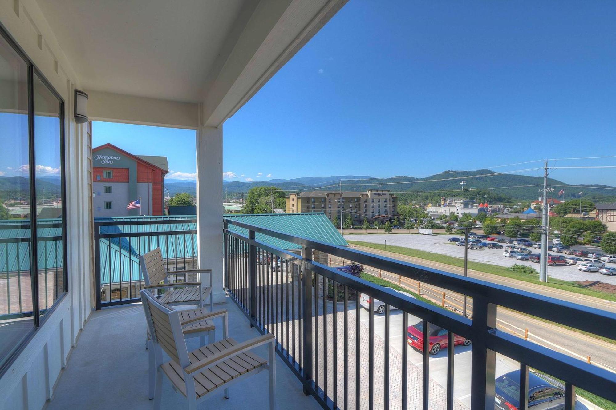 Hilton Garden Inn Pigeon Forge Bagian luar foto