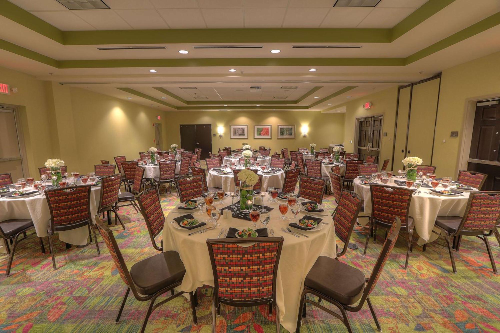 Hilton Garden Inn Pigeon Forge Bagian luar foto
