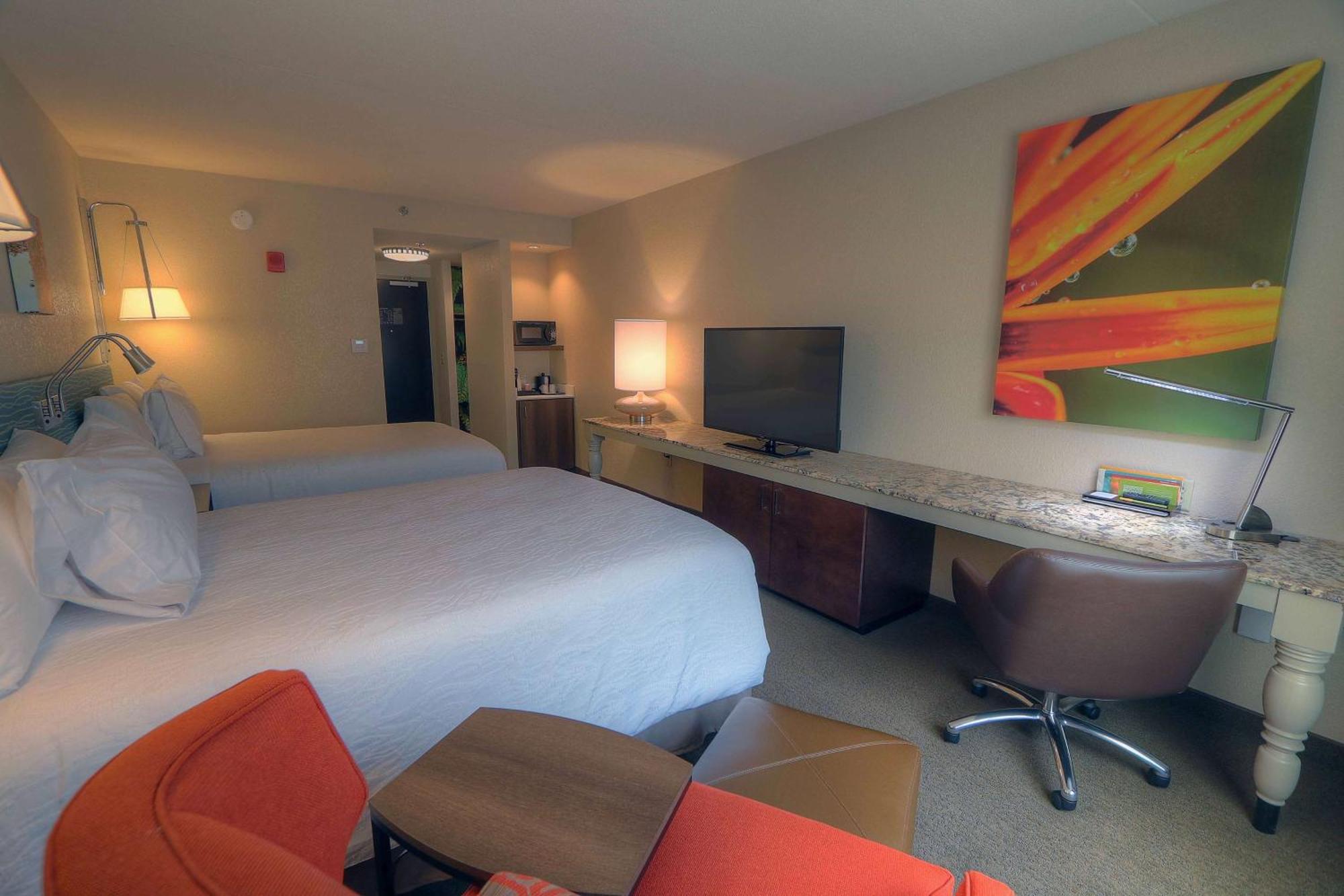 Hilton Garden Inn Pigeon Forge Bagian luar foto
