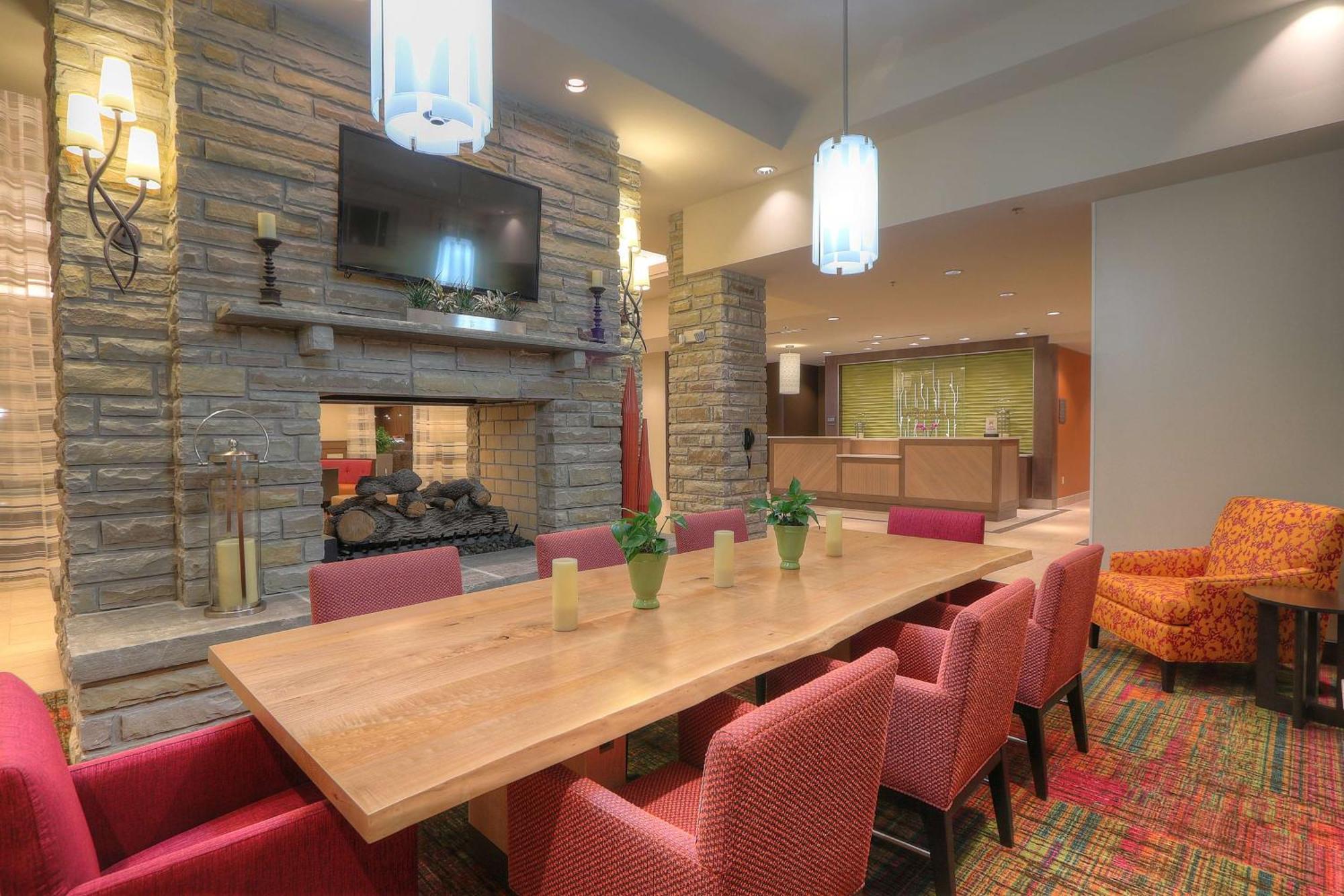 Hilton Garden Inn Pigeon Forge Bagian luar foto