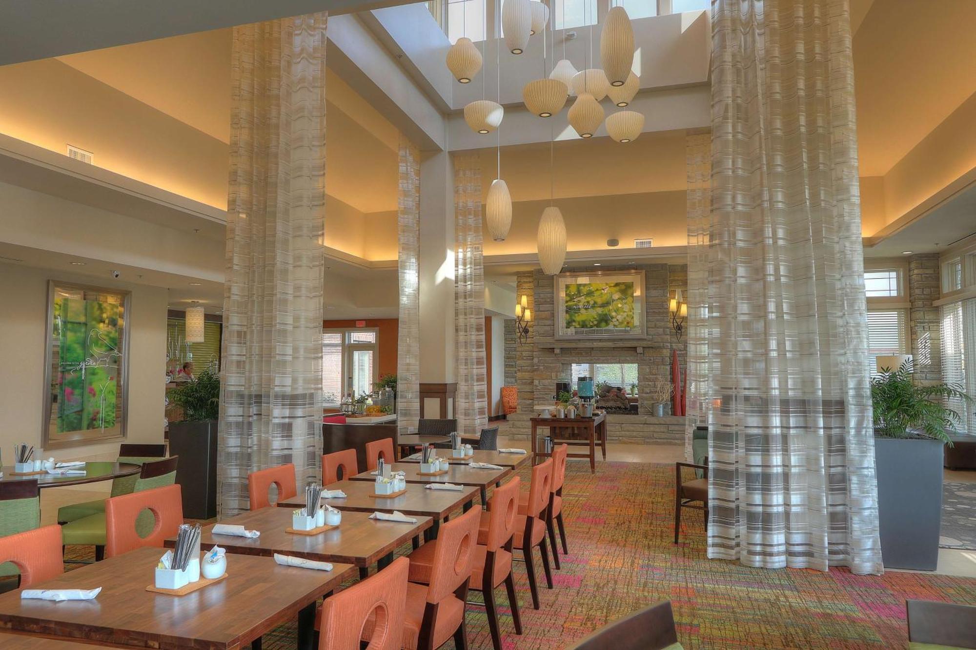 Hilton Garden Inn Pigeon Forge Bagian luar foto